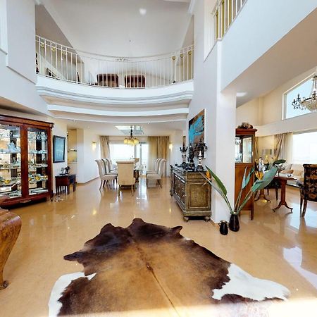 Luxury Villa Allure Dhafnes Extérieur photo