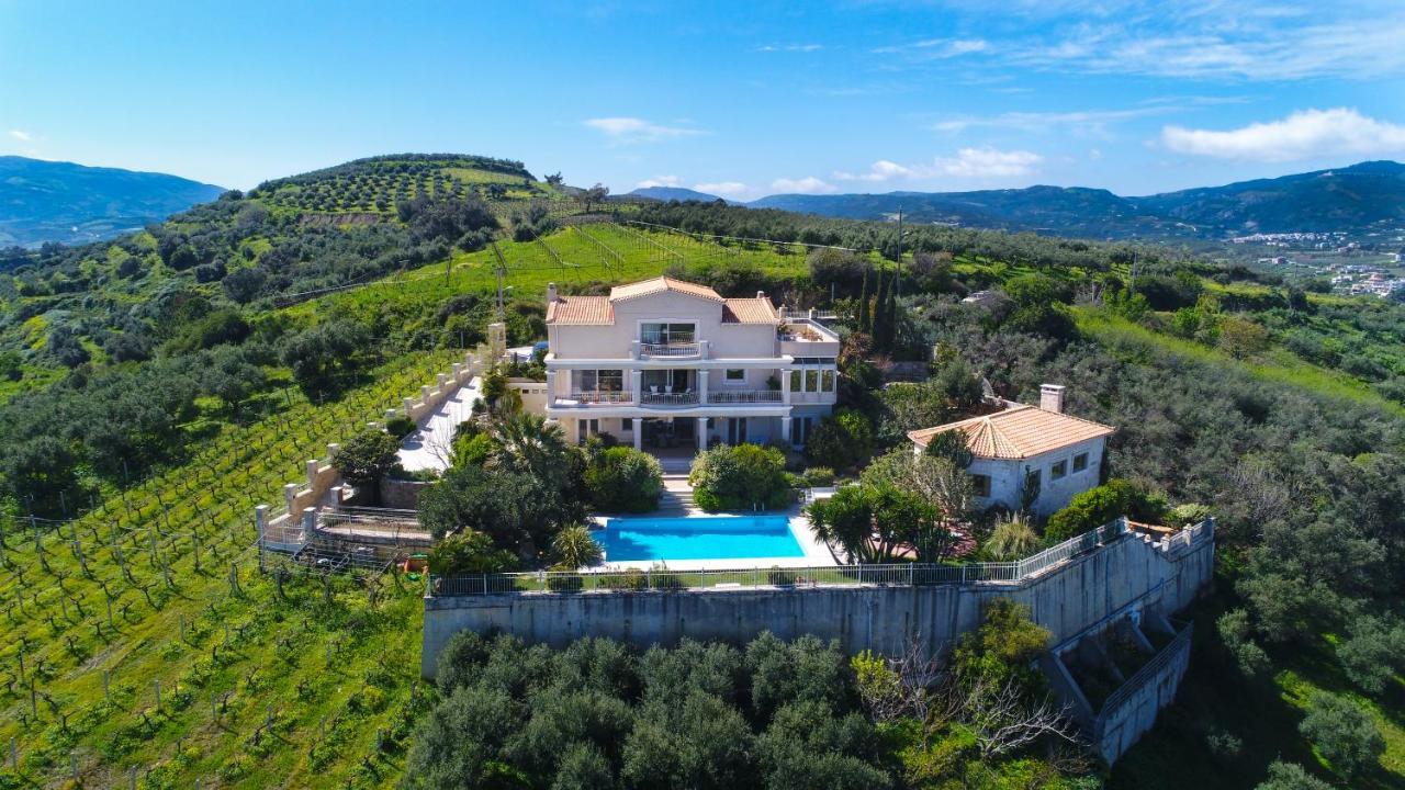 Luxury Villa Allure Dhafnes Extérieur photo