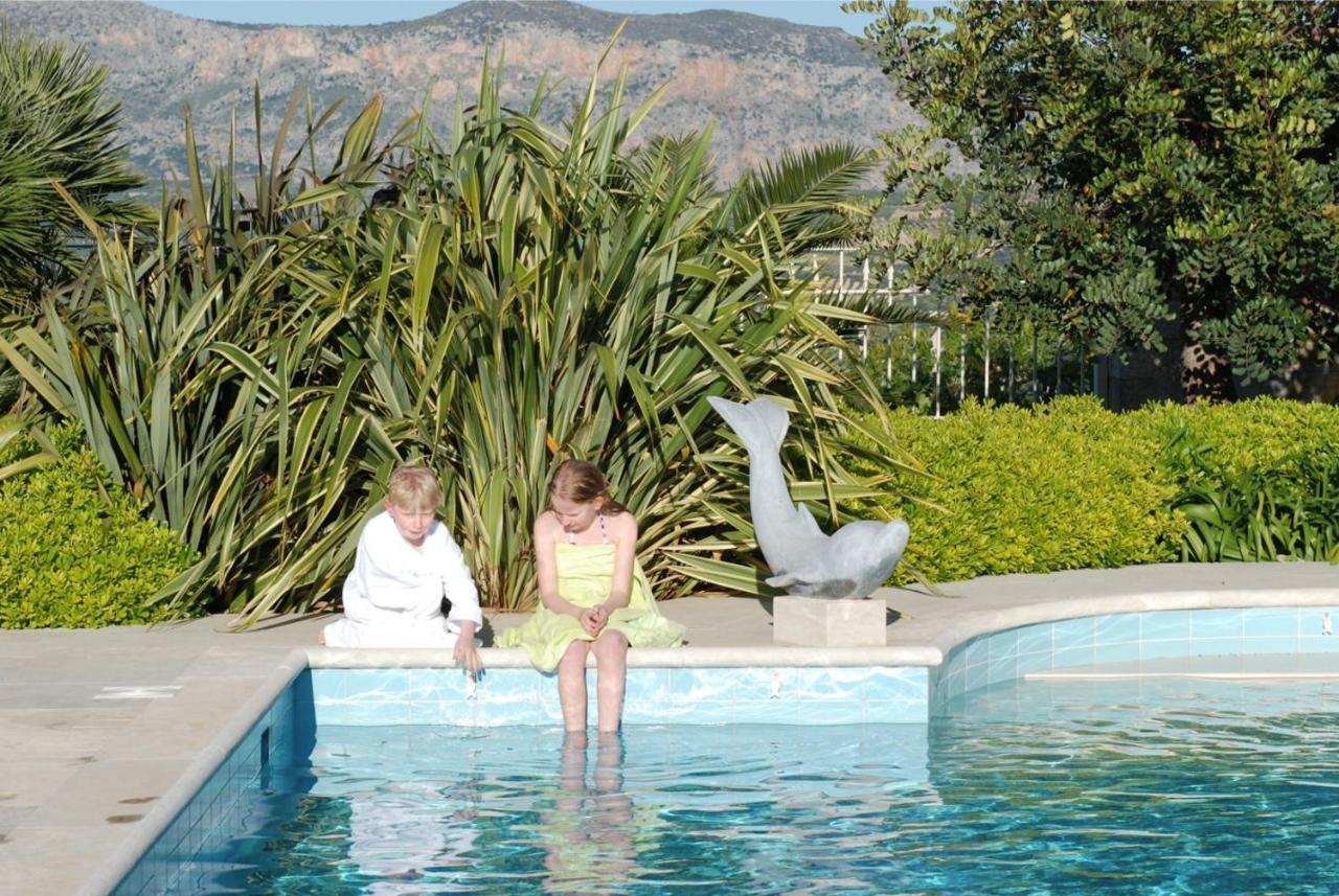 Luxury Villa Allure Dhafnes Extérieur photo