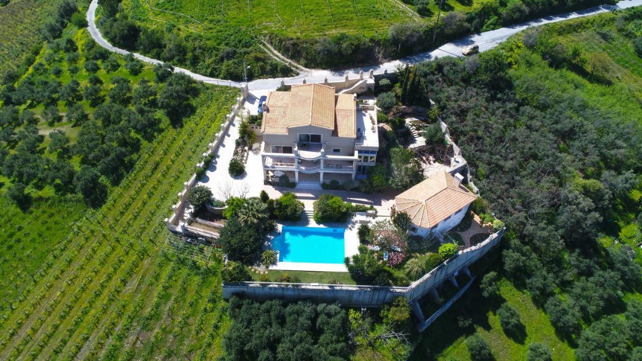 Luxury Villa Allure Dhafnes Extérieur photo