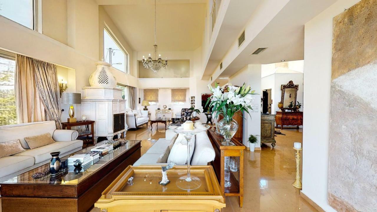Luxury Villa Allure Dhafnes Extérieur photo