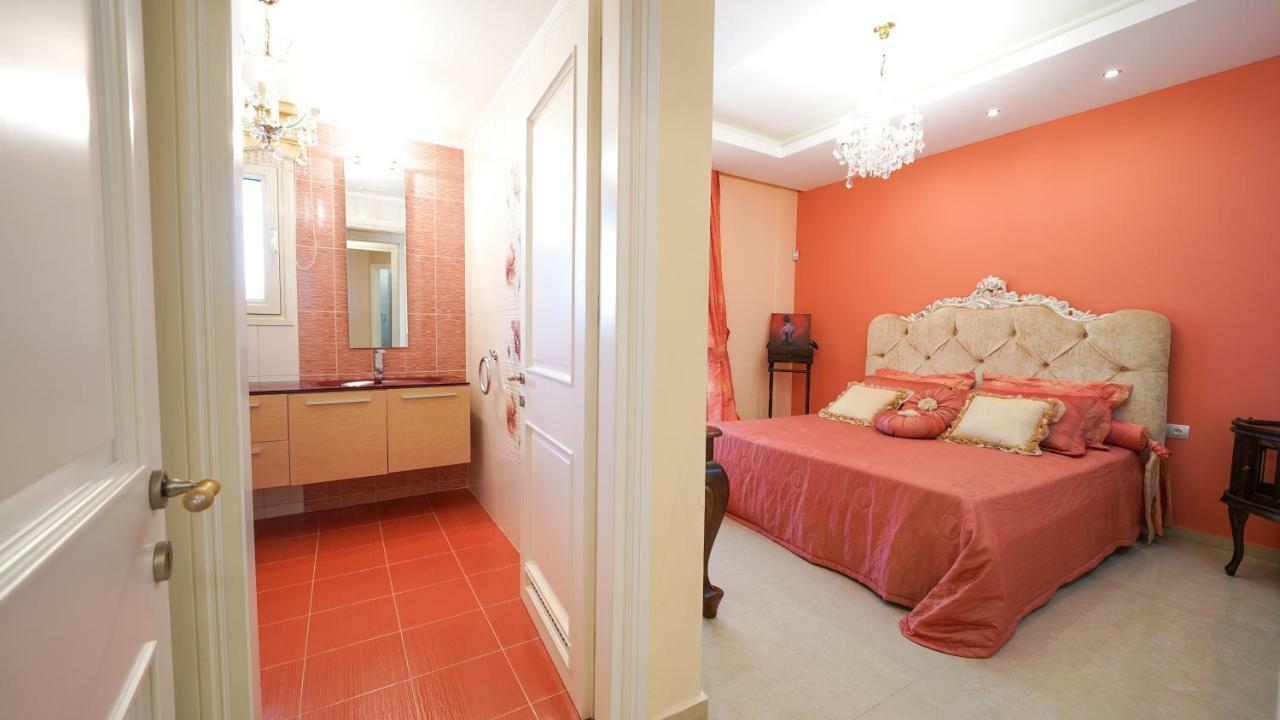 Luxury Villa Allure Dhafnes Extérieur photo