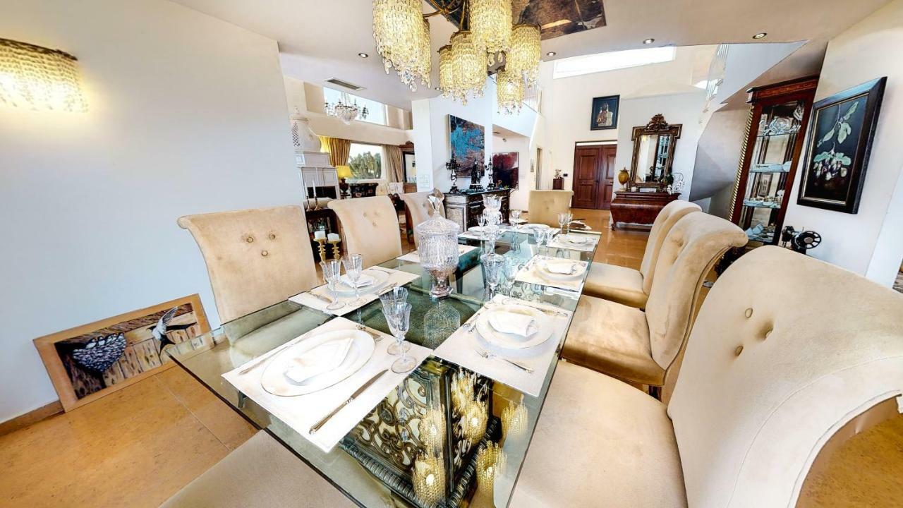 Luxury Villa Allure Dhafnes Extérieur photo