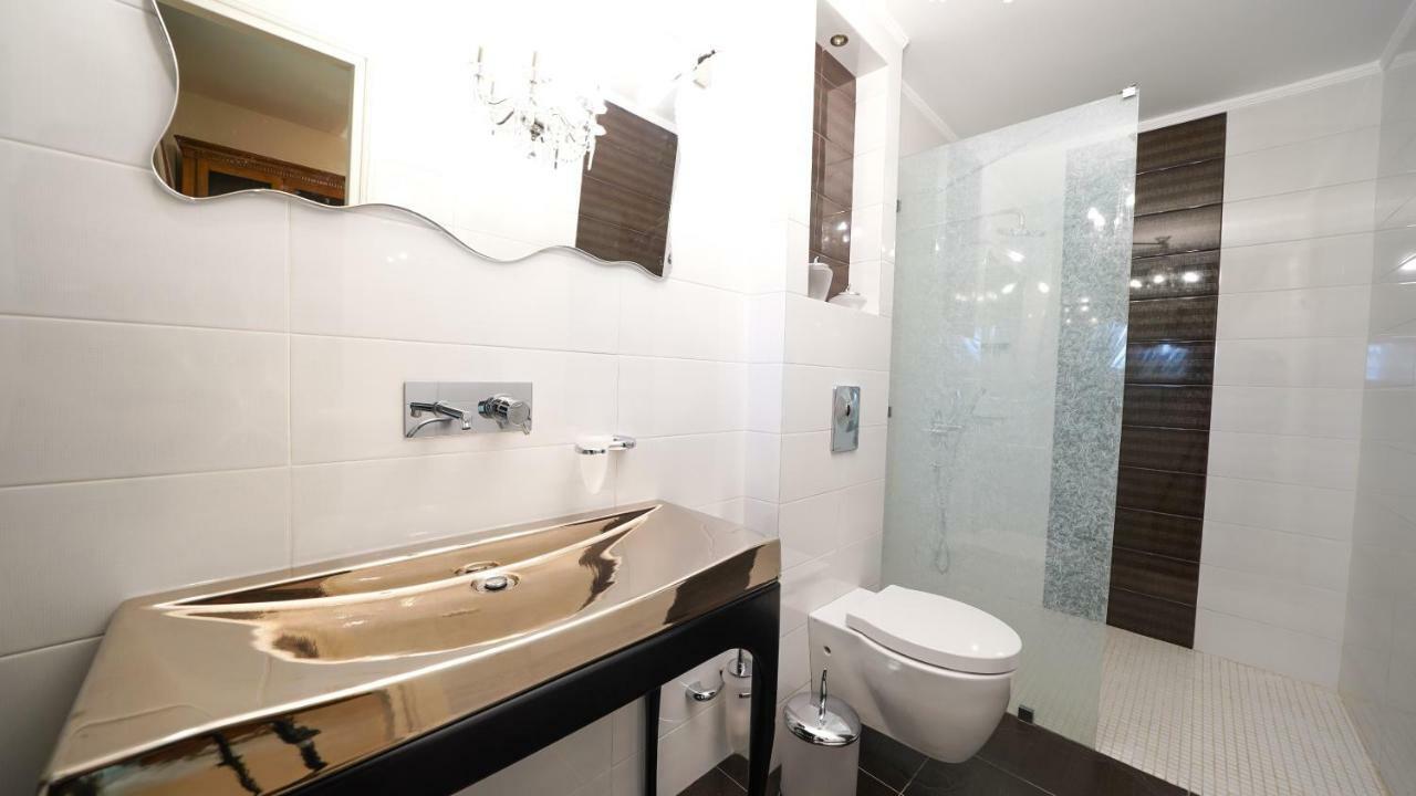 Luxury Villa Allure Dhafnes Extérieur photo