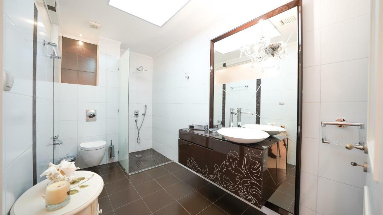 Luxury Villa Allure Dhafnes Extérieur photo